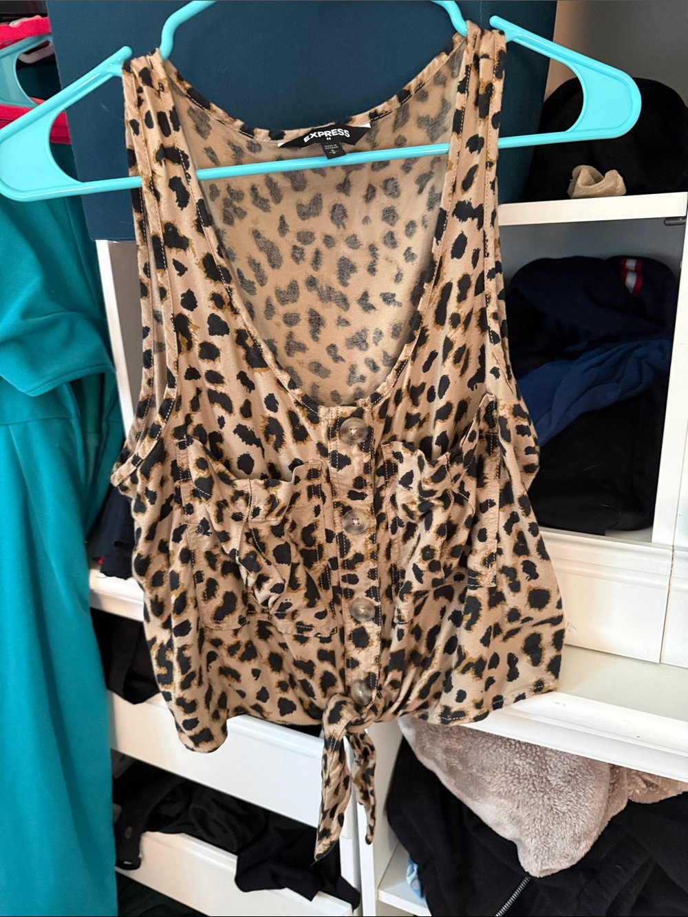Express tie front leopard tank size small